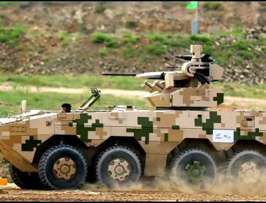 Βίντεο: Τα νέα Τεθωρακισμένα Οχήματα Μάχης του κινεζικού προσωπικού